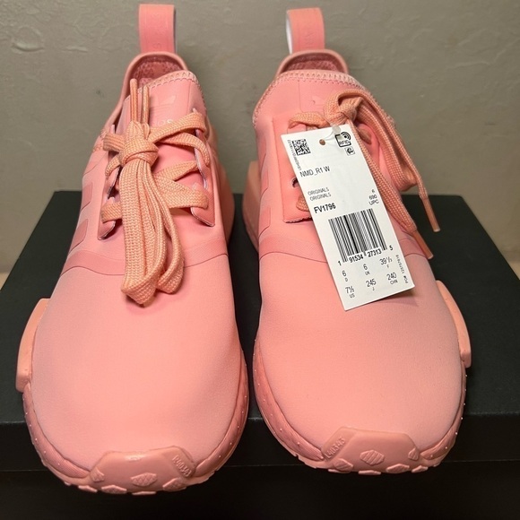 Adidas Nmd R1 Women Size 7.5 New With Tag And Original Box. Beautiful Pink. - Picture 3 of 14